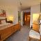 Pymgate Lodge Hotel Manchester Airport - تشيدل