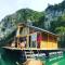 Lake House Perucac