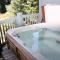 Pinecreek #I - 4 BR - Private Hot Tub - Close to Town - Shuttle to Slopes