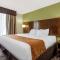 Comfort Inn & Suites North Little Rock JFK Blvd - 北小石城
