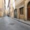 Palazzo Pitti Apartment with Terrace