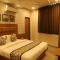 HOTEL RK PALACE - Ahmedabad