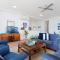 Corlette Waterfront 2 Waterfront Luxury WI FI Aircon Boat Parking