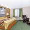 Super 8 by Wyndham Jefferson - Jefferson
