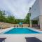 Villa Adry