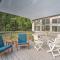 Cozy Stockbridge Cabin - Walk to Beach and Lake!