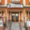 Petros Hotel