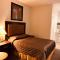 Red Carpet Inn & Suites