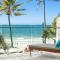 Fairshore 22 Main Beach Views