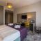Hotel Golden Lake Resort