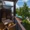 Hotel Golden Lake Resort