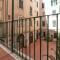 Photo Porta Pia & Villa Torlonia Apartment with Balcony (Click to enlarge)