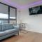 Central Penthouse with Hot Tub & Views 23