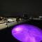 Central Penthouse with Hot Tub & Views 23