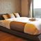 Ostay Vermillion Namba
