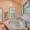 Romantic Broken Bow Cabin with Jacuzzi and Fire Pit! - Broken Bow