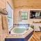 Romantic Broken Bow Cabin with Jacuzzi and Fire Pit! - Broken Bow