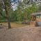 Romantic Broken Bow Cabin with Jacuzzi and Fire Pit!