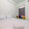 Simply Look Studio Tamansari Mahogany Karawang Apartment By Travelio