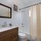 Los Angeles Retreat Close to Hotspots