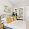 Newly Renovated 1BR Apt in Ideal Location - Belmont E1