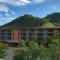 Aspen Square Condominium Hotel