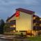 Red Roof Inn PLUS+ Chicago - Willowbrook