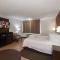 Red Roof Inn PLUS+ Poughkeepsie