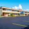 Red Roof Inn and Suites Battle Creek