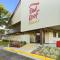 Red Roof Inn PLUS+ Baltimore - Washington DC/BWI South