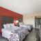 Red Roof Inn & Suites Austin East - Manor