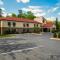Red Roof Inn Hendersonville