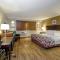 Red Roof Inn and Suites Herkimer