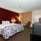 Red Roof Inn & Suites Hazleton - Hazleton