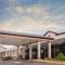 Red Roof Inn & Suites Mt Holly - McGuire AFB - Westampton Township