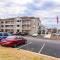 HomeTowne Studios by Red Roof Gainesville, GA - غينزفيل