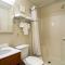 HomeTowne Studios by Red Roof Chicago - Waukegan