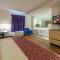 Red Roof Inn & Suites Philadelphia - Bellmawr