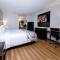 Red Roof Inn Arlington - Entertainment District