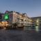 HomeTowne Studios by Red Roof Orlando South