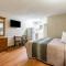 HomeTowne Studios by Red Roof Atlanta NE – Norcross South