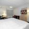 Red Roof Inn PLUS + Gainesville