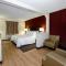 Red Roof Inn PLUS+ & Suites Opelika