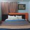 Alluring View Hotel - Toyin Sreet