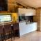 Willow Court Farm Studio East & Petting Farm, 8 mins to Legoland & Windsor, 15 mins to Lapland UK