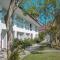 The Cakra Hotel