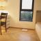 Lyn House Pool Villa - Homestay Ecopark Hanoi