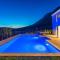 Villa Flora with a 53 sqm private pool with Cinema room with projector and 4 en-suite bedrooms - Gata