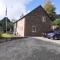 2 Bear Barns - Rhayader