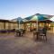 Mammis Beach Hotel